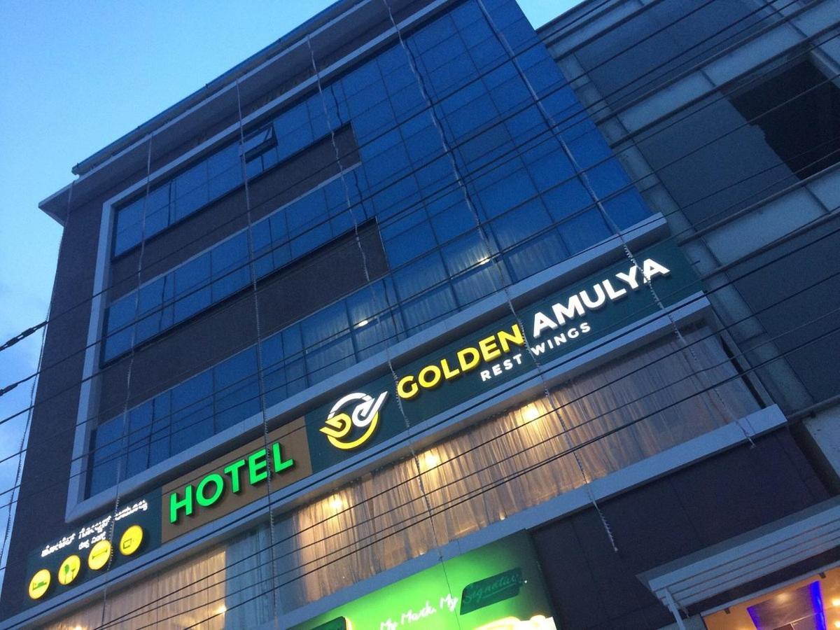 Hotel Golden Amulya Rest Wings Yelahanka Exteriör bild